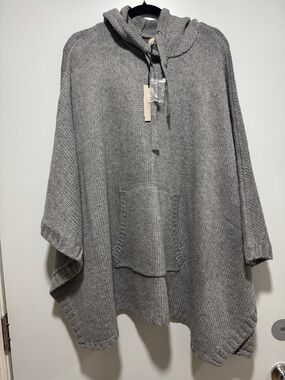 Martha Stewart Gray Knit Hooded Poncho Cape